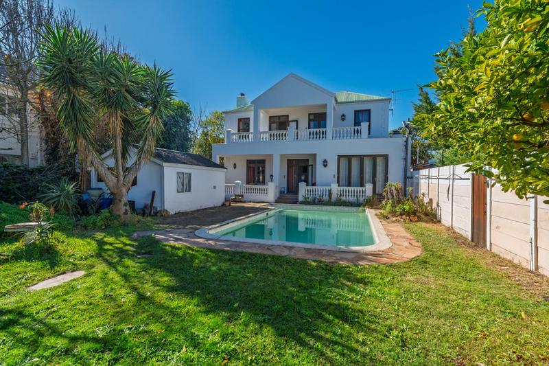 8 Bedroom Property for Sale in Claremont Western Cape